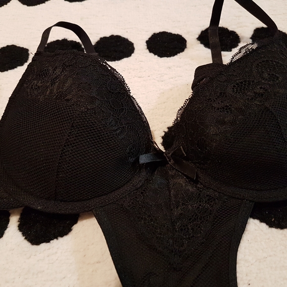 Lingerie suit - Picture 4 of 8